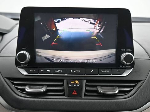 Used 2021 Nissan Altima 2.5 SV FWD image 18