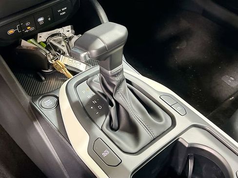 New 2025 Kia K4 GT-Line image 17