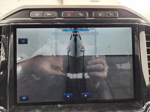 Used 2022 Ford F250 Lariat w/ Tremor Off-Road Package image 16