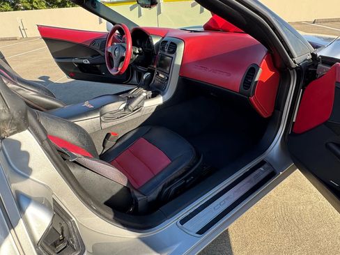 Used 2007 Chevrolet Corvette Coupe w/ Preferred Equipment Group image 44