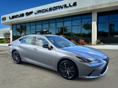 New 2025 Lexus ES 350 w/ Premium Package