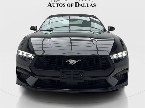 Used 2025 Ford Mustang Convertible RWD image 3