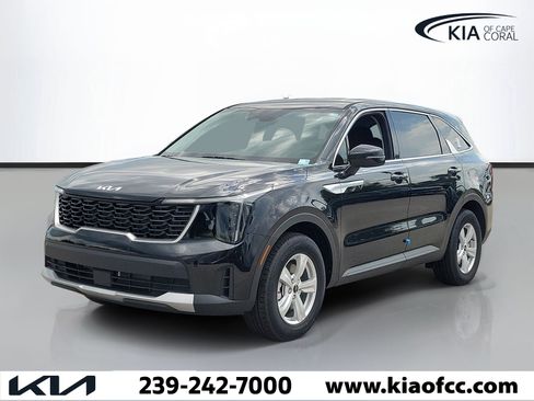 New 2026 Kia Sorento LX FWD image 3