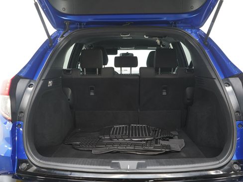 Used 2021 Honda HR-V Sport image 18