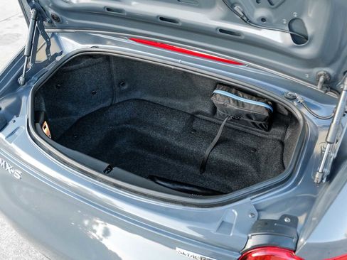 Used 2020 MAZDA MX-5 Miata Club image 54