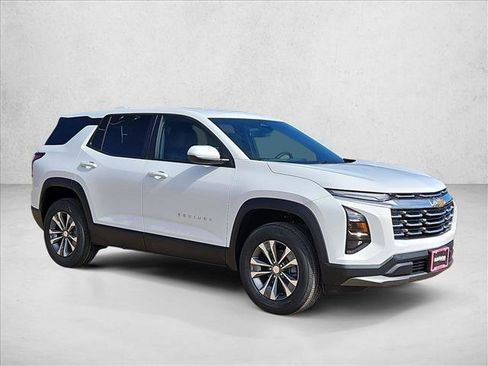 New 2026 Chevrolet Equinox LT w/ Convenience Package II image 7