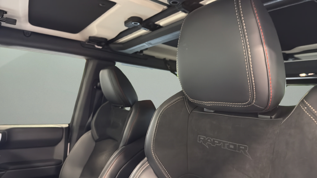 Used 2025 Ford Bronco Raptor AWD/4WD image 12