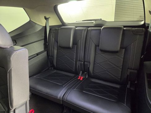 Used 2024 Volkswagen Atlas SE FWD image 24