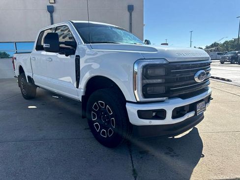 Used 2026 Ford F250 Platinum AWD/4WD image 3