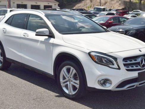 Used 2019 Mercedes-Benz GLA 250 4MATIC image 14