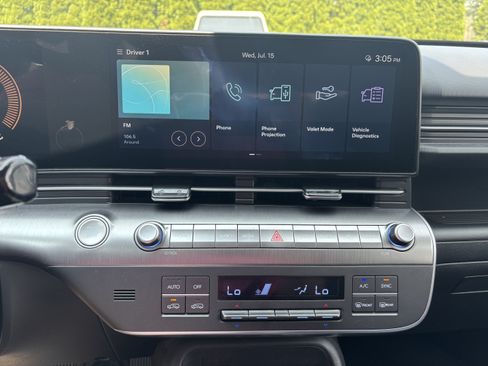 Used 2025 Hyundai Kona SEL AWD/4WD image 25