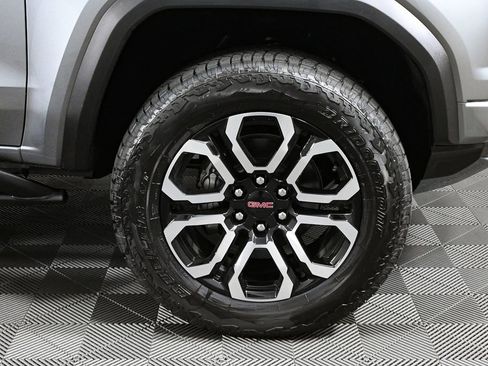 New 2025 GMC Canyon AT4 w/ Nightfall Edition image 36