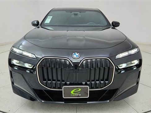 Used 2025 BMW 740i xDrive 740i xDrive w/ Executive Package image 13