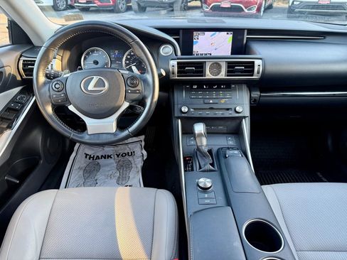Used 2016 Lexus IS 300 AWD image 19
