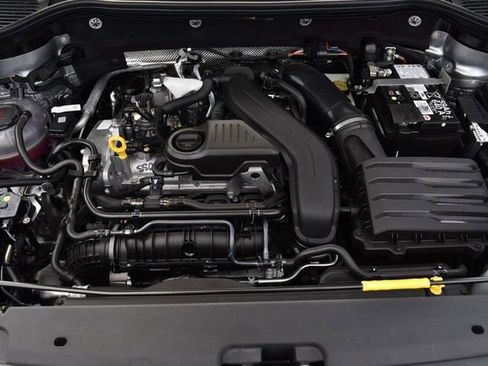 New 2026 Volkswagen Taos SE AWD/4WD image 27