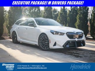 Used 2025 BMW M5 Touring video 1