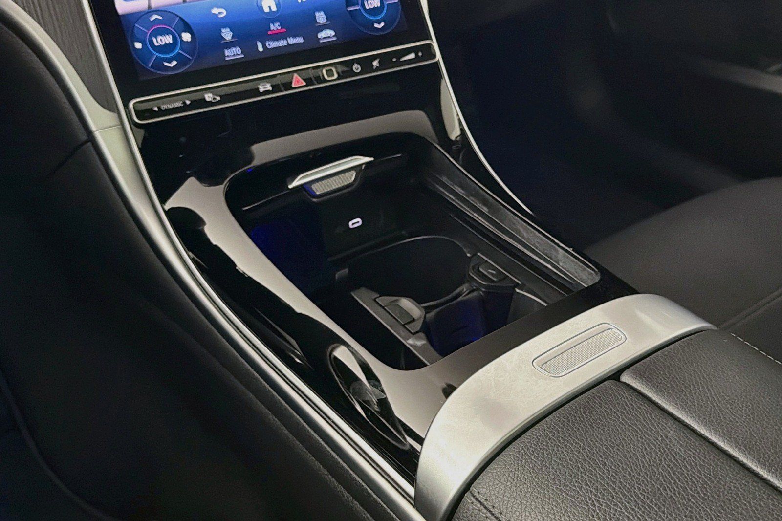 Certified 2024 Mercedes-Benz C 300 Sedan image 7