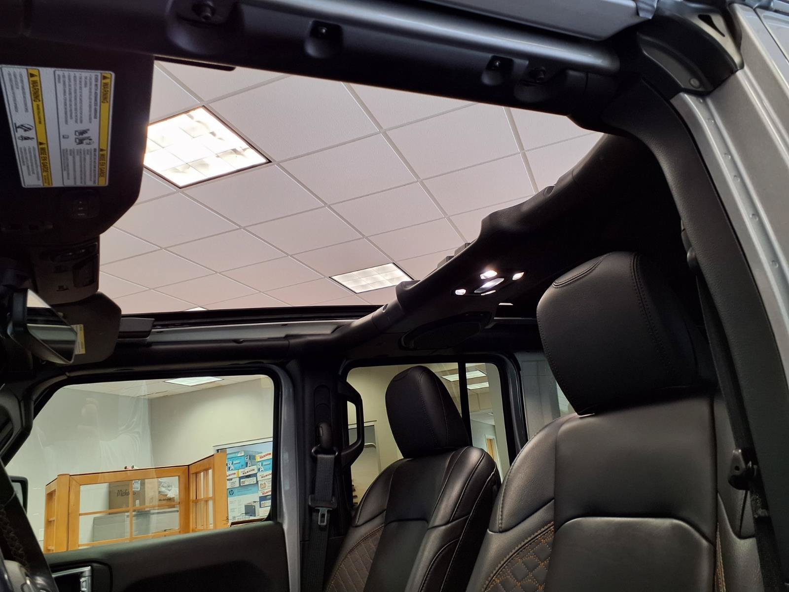 Used 2021 Jeep Wrangler Unlimited Sahara AWD/4WD image 23