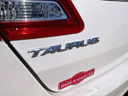 Used 2018 Ford Taurus SHO w/ Driver Assist Package image 21