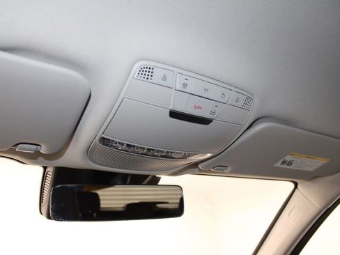 Used 2022 Mercedes-Benz GLC 300 image 40