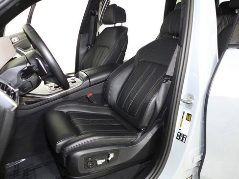 Used 2024 BMW X7 M60i w/ M Sport Professional Package image 22