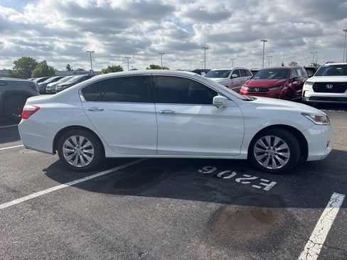 Used 2014 Honda Accord Touring image 12