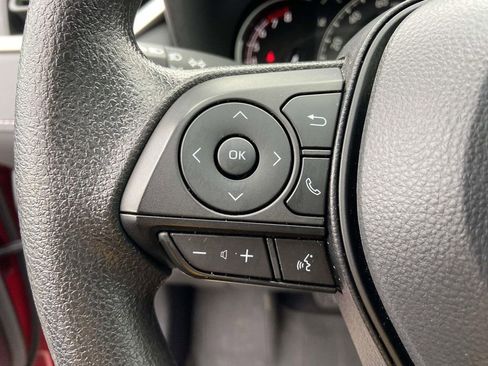 Used 2025 Toyota RAV4 XLE w/ Convenience Package image 31