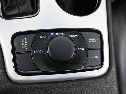 Used 2021 Jeep Grand Cherokee Trackhawk w/ Trailer Tow Group IV image 34