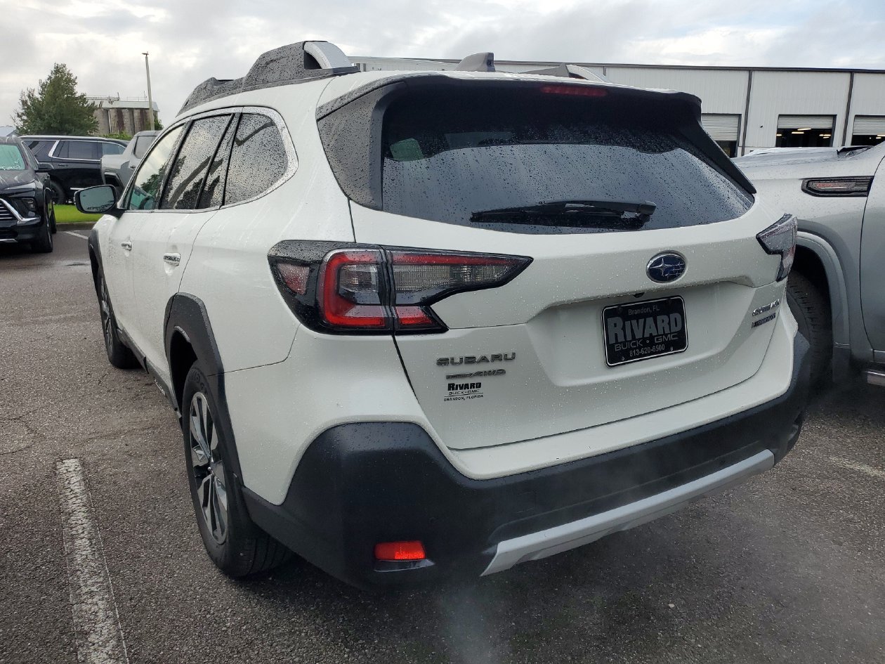 Used 2024 Subaru Outback Touring XT AWD/4WD image 3