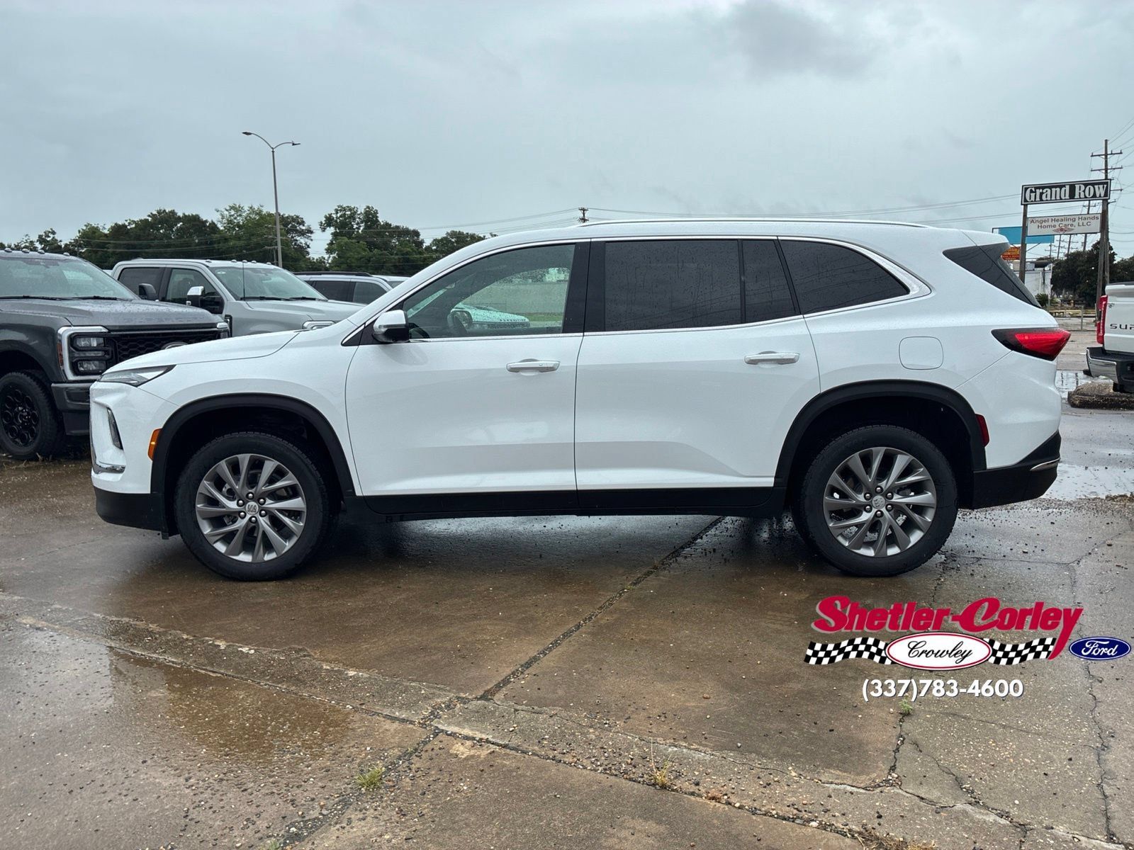 Used 2026 Buick Enclave Preferred FWD image 9