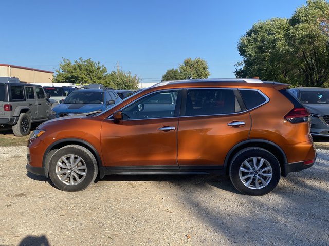 Used 2017 Nissan Rogue SV AWD/4WD image 8