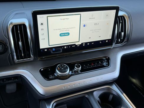 New 2026 Ford Expedition Max Platinum w/ Driver's Package image 18