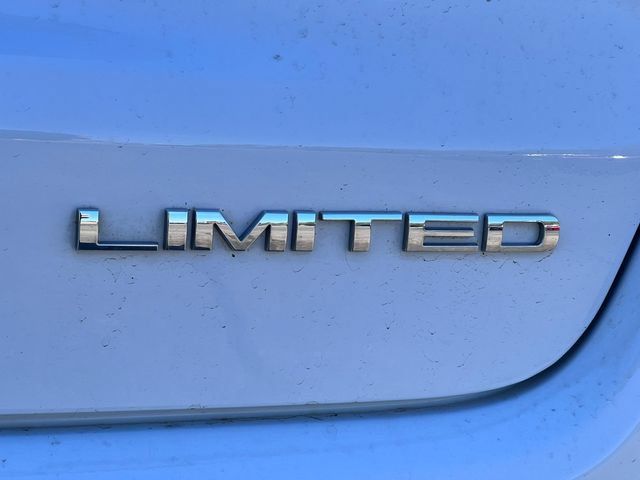 Used 2024 Jeep Compass Limited AWD/4WD image 2