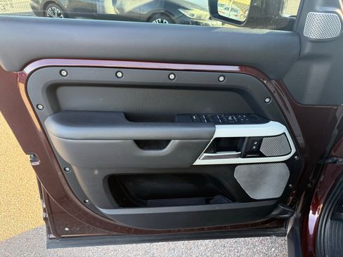 Used 2023 Land Rover Defender 130 First Edition image 16