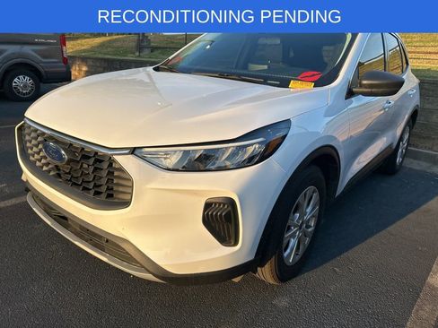 Used 2024 Ford Escape Active w/ Cold Weather Package image 3