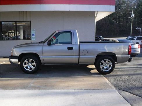 Used 2003 Chevrolet Silverado 1500 2WD Regular Cab image 8