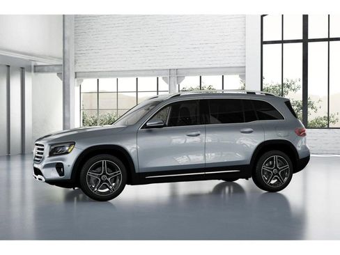 New 2026 Mercedes-Benz GLB 250 4MATIC image 36