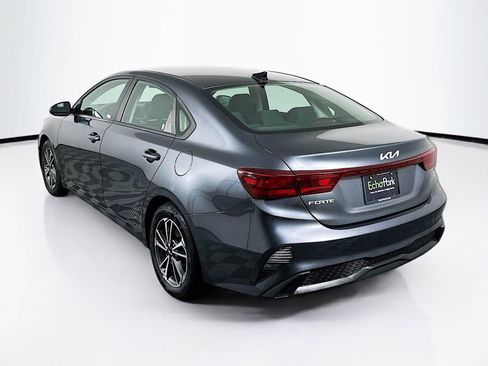 Used 2022 Kia Forte LXS FWD image 5