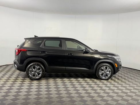 Used 2026 Kia Seltos LX AWD/4WD image 5