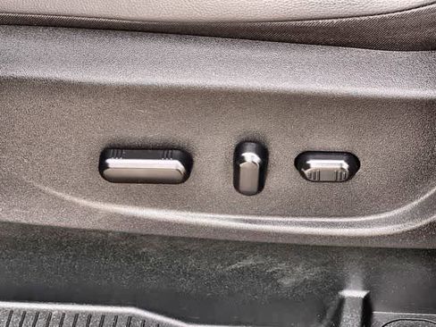 Used 2019 Ford Escape SEL FWD image 31