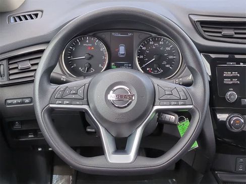 Used 2017 Nissan Rogue S image 20