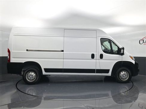 Used 2023 RAM ProMaster 2500 image 6