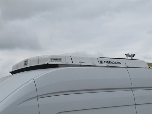 Used 2018 Ford Transit 250 148 High Roof image 11