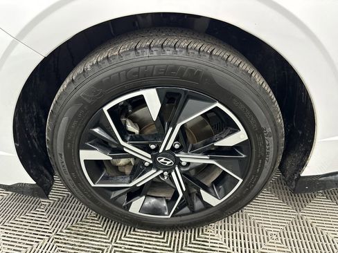 Used 2025 Hyundai Sonata SEL FWD image 12