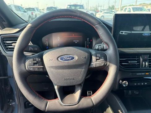 Certified 2024 Ford Escape ST-Line w/ Tech Pack #1 FWD image 3