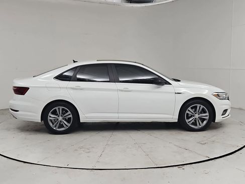 Certified 2020 Volkswagen Jetta R-Line w/ R-Line Cold Weather Package FWD image 7