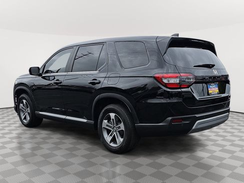 Used 2025 Honda Pilot EX-L image 7