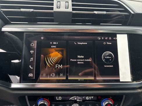 New 2025 Audi Q3 2.0T Premium image 19