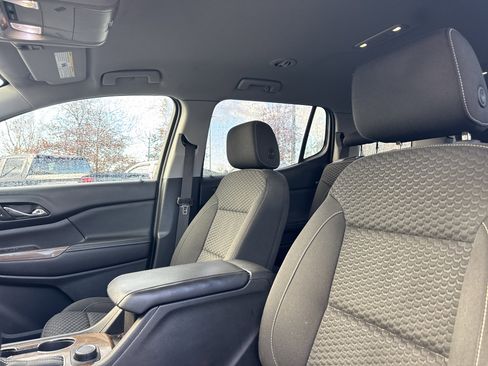 Used 2018 GMC Acadia SLE w/ LPO, Floor Liner Package image 24