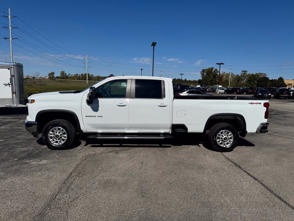 Used 2025 Chevrolet Silverado 2500 LT w/ Safety Package AWD/4WD image 4